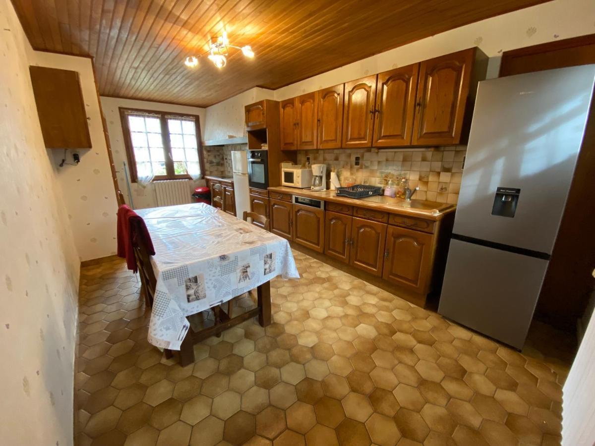 Le Val Godard Fresnay-le-Samson Esterno foto