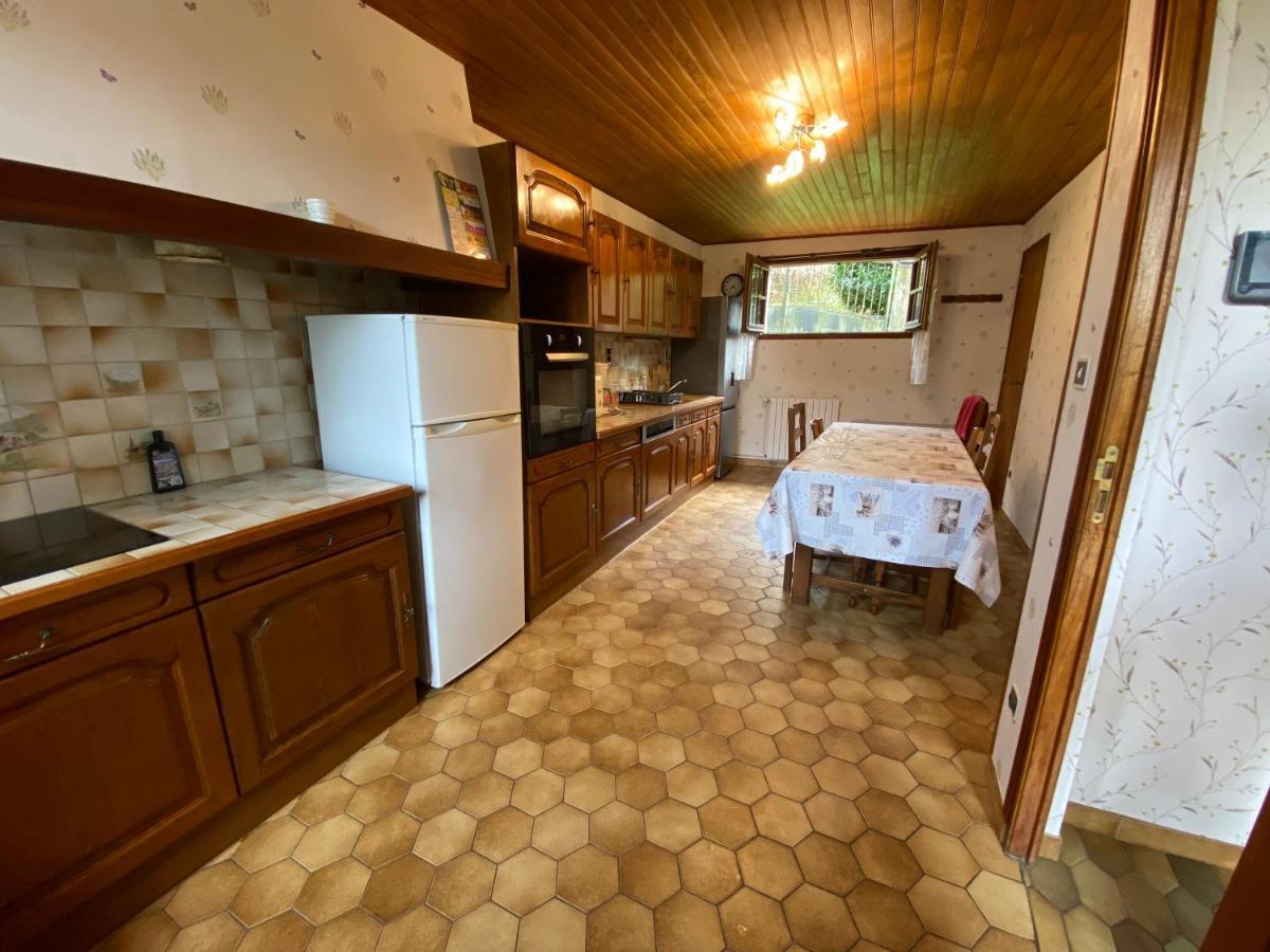 Le Val Godard Fresnay-le-Samson Esterno foto